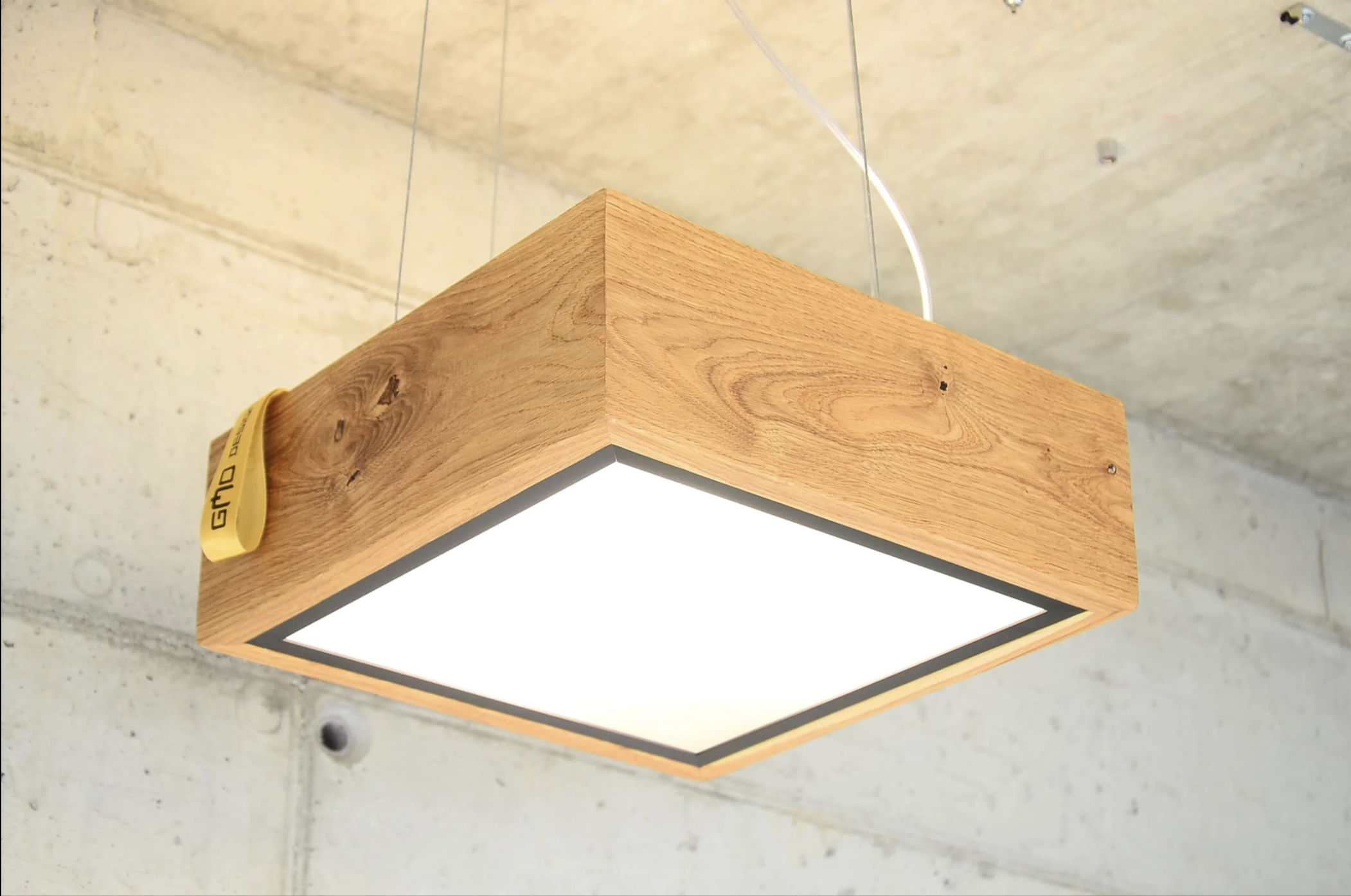 GMO Design Lampa wisząca z drewna na linkach | na wymiar - zdjęcie 3