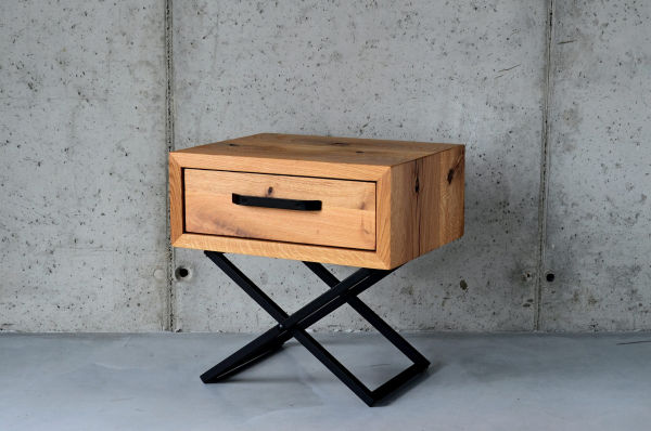 SZAFKA NOCNA NaX, DĄB+CZERŃ - designerski mebel z litego drewna marki GMO Design